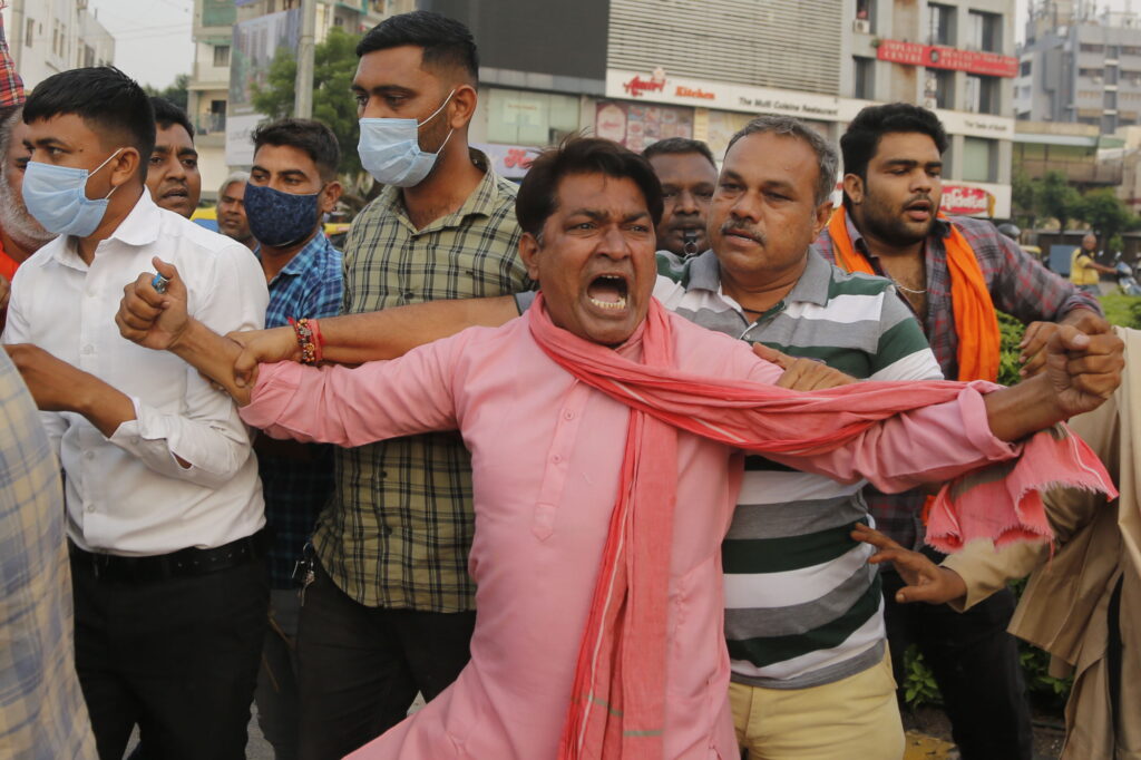 Milioane de alegători eliminați din liste înaintea alegerilor din India: acuzații de discriminare și „epurare electorală”