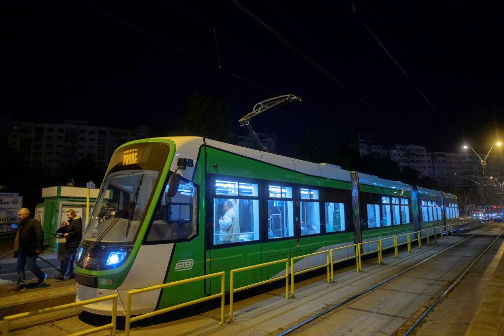 Bucureștiul va avea macazuri automate pe liniile de tramvai din zone cu trafic intens