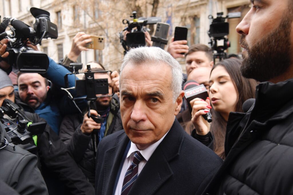 Călin Georgescu răspunde la acuzațiile privind legăturile cu serviciile secrete: „Se tem de cei care nu se vând”