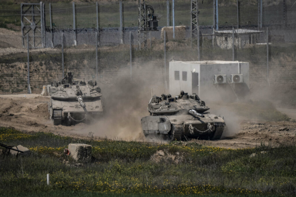 Israelul emite noi ordine de evacuare în centrul Gazei