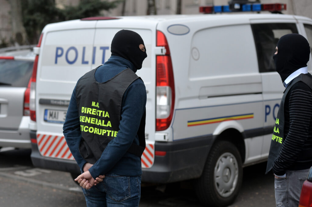 Percheziții la Primăria Cluj, condusă de Emil Boc: posibile ilegalități în privința metroului