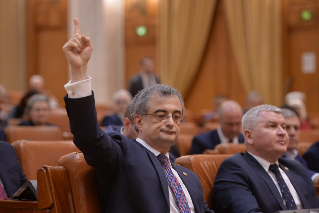 Gabriel Andronache PNL: Numărul voturilor în favoarea moțiunii, mai mic decât numărul semnăturilor cu care a fost inițiată