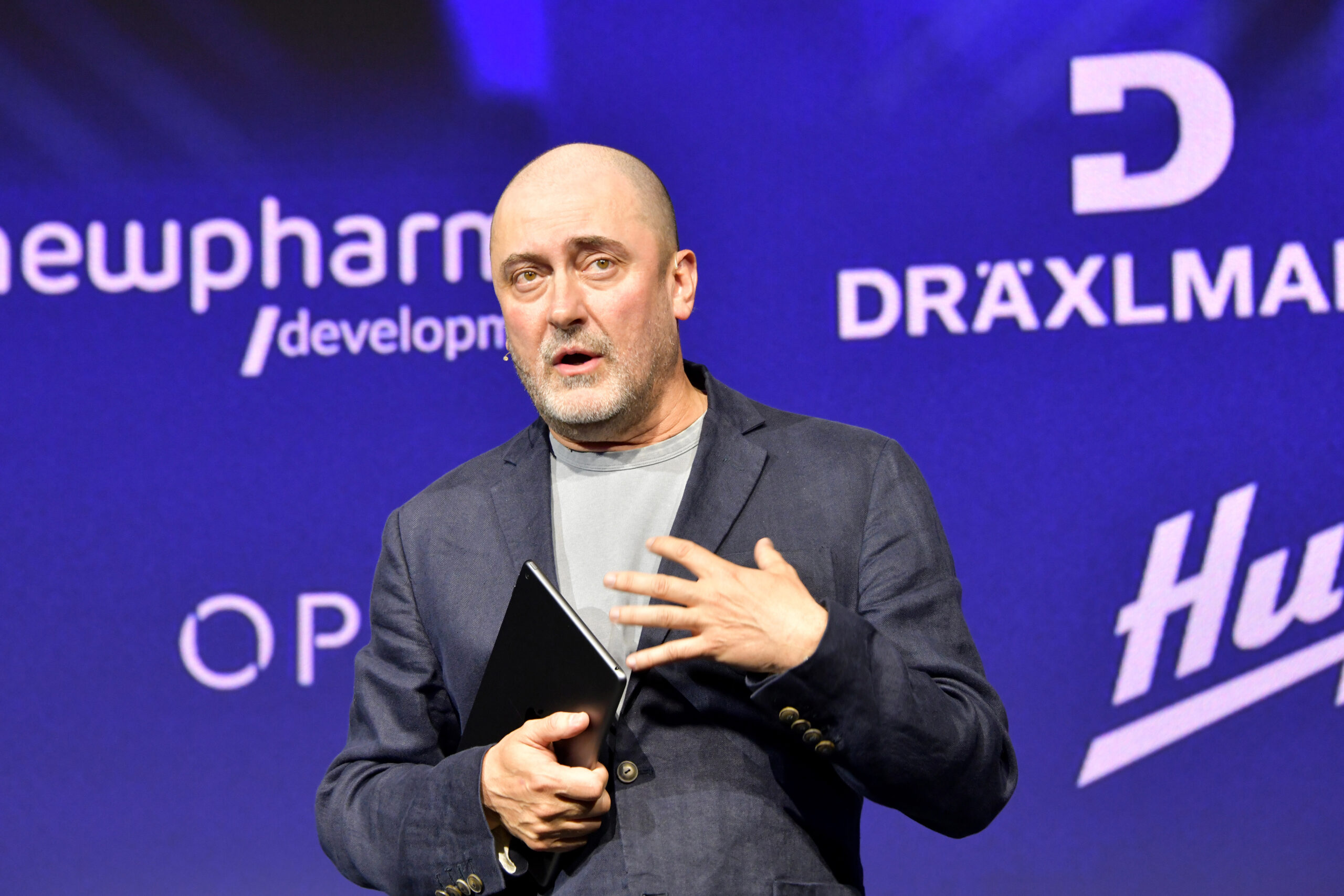 Rusia emite mandat de arestare pentru Garry Kasparov. Află acuzațiile aduse fostului campion mondial de șah.