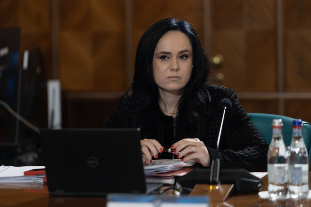 Fost ministru al Muncii: România, locul 2 în UE la productivitate, dar salarii de 37% din medie