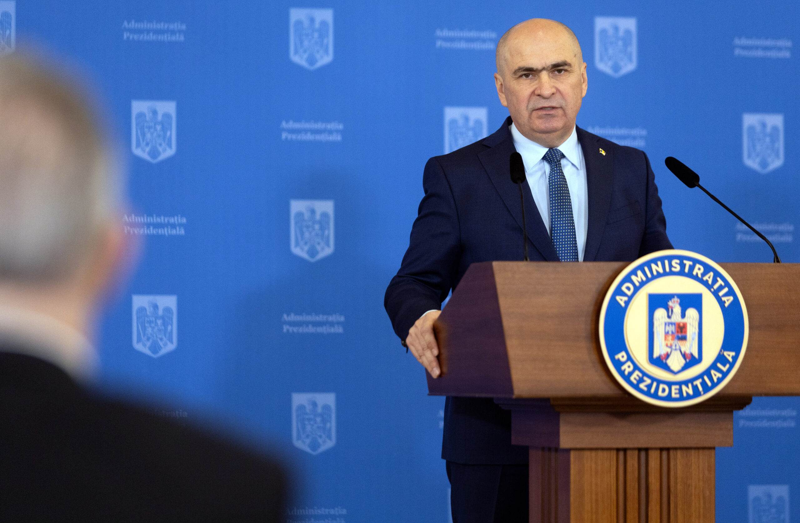 Mamele care sunt în concediu de creștere a copilului vor plăti CASS ca și pensionarii, spune Ilie Bolojan