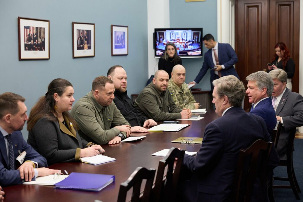 Fostul șef de cabinet al lui Zelenski, implicat în scandalul de corupție, trimite un mesaj ciudat și anunță că nu mai răspunde la telefon