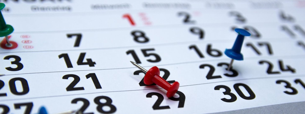 Poza pentru articolul Calendar zile libere 2026 în România: câte pică în weekend și ce sărbători se suprapun (calendar complet)