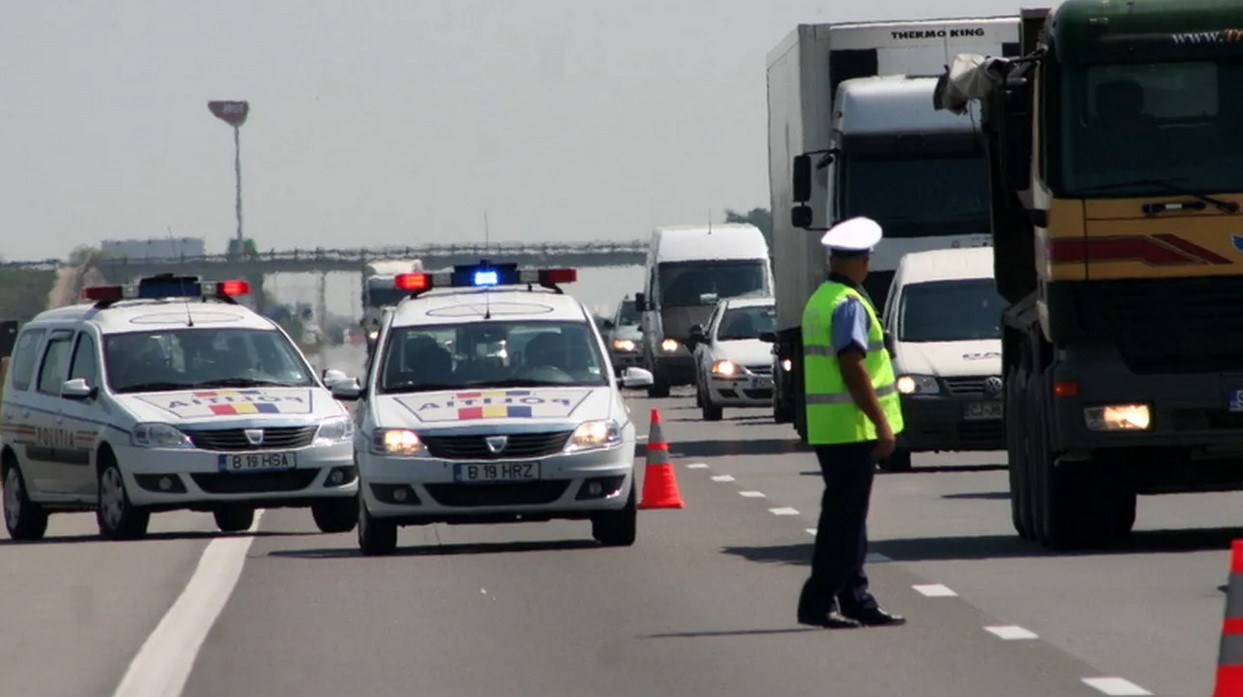 Restricții de trafic pe șoselele din România din cauza unor accidente, a unor lucrări și a caniculei