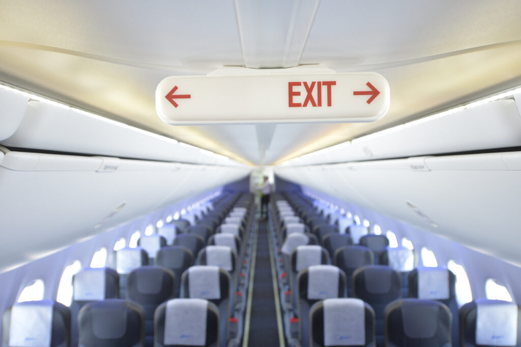 Un expert dezvăluie care este cel mai bun moment pentru a cumpăra bilete de avion, ca să nu crească prețul