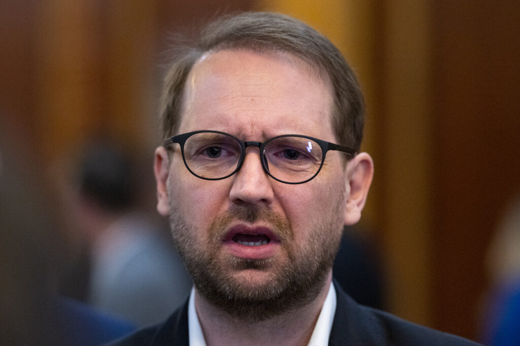 Amendă record de 55.000 de lei pentru aruncarea gunoiului pe malul Begăi. Fritz: Nu mai merge cu scuzele