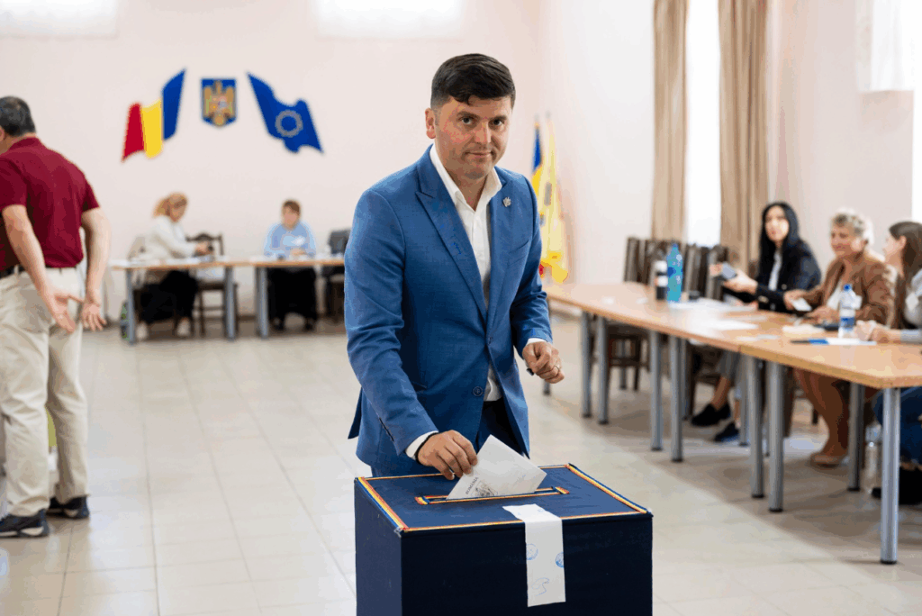 Vicepreședintele Camerei Deputaților, Adrian Cozma, este blocat în Dubai după escaladarea conflictului