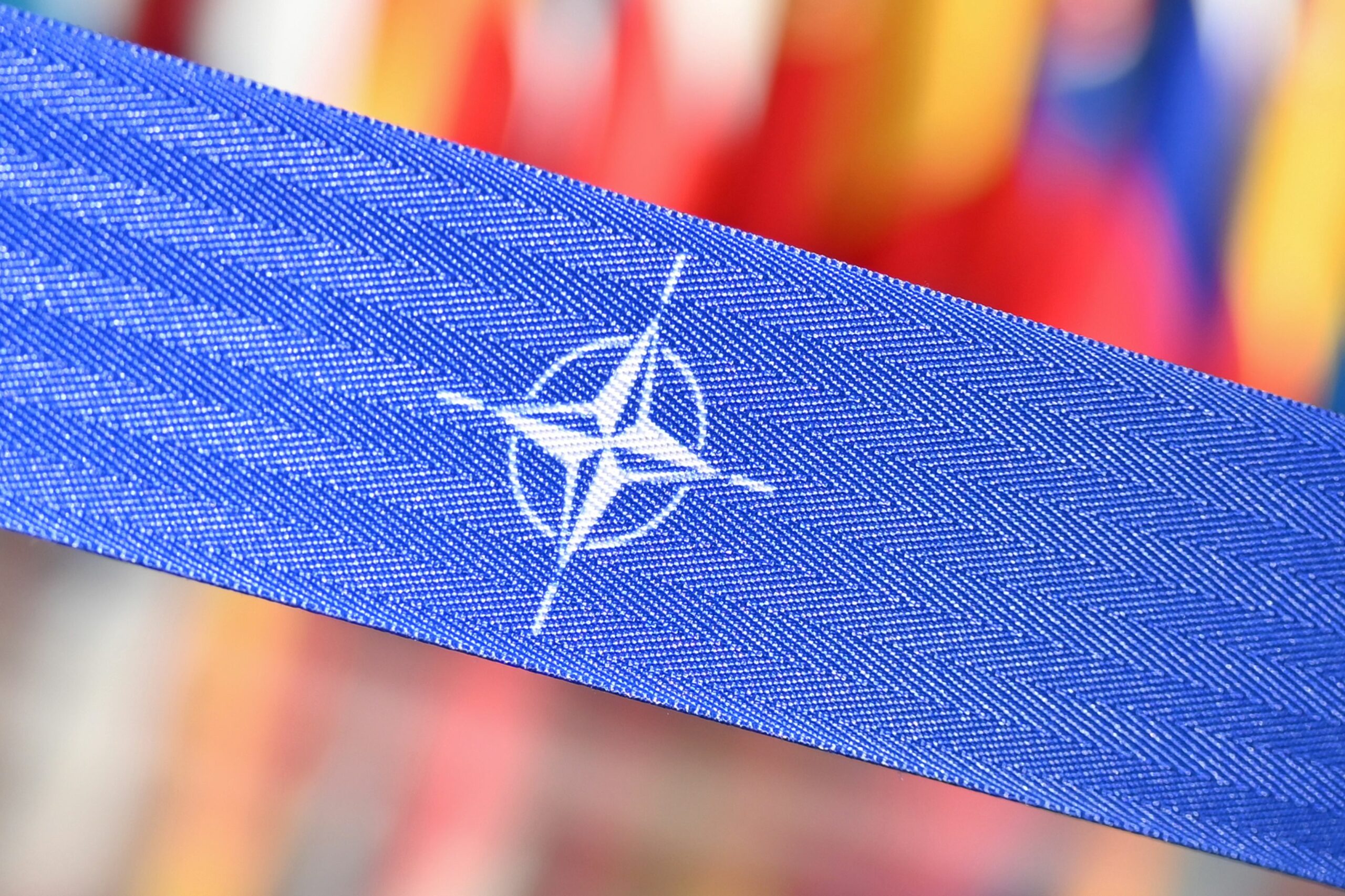 Un general american îndeamnă NATO să aibă mai multe rachete cu rază lungă de acțiune pentru a descuraja Rusia