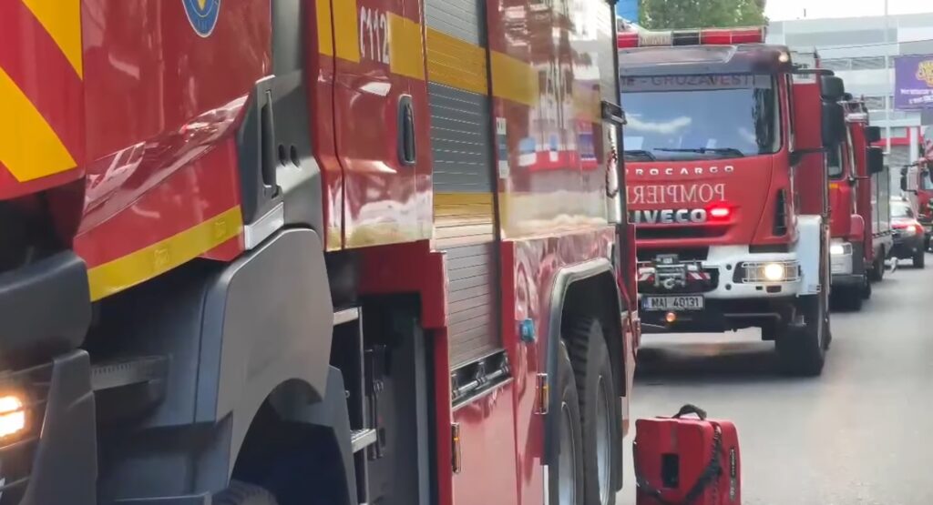 Un incendiu a izbucnit la o Mănăstirea Paltin din Neamţ. Pompierii intervin în aceste momente