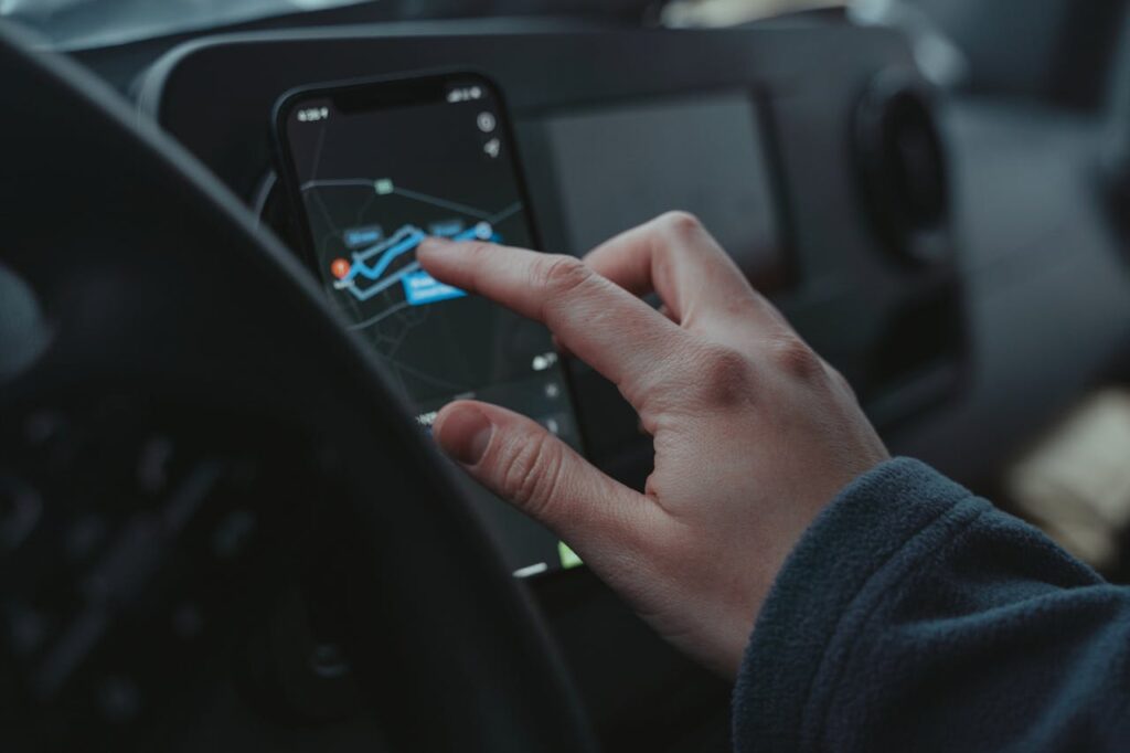 Evaziune fiscală de 13,2 milioane lei în ride-sharing. Percheziții la 14 adrese din Capitală