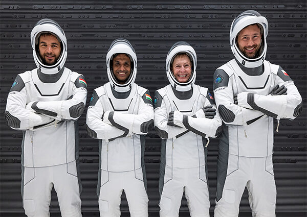 SpaceX şi NASA lansează a patra misiune cu echipaj uman către Staţia Spaţială Internaţională