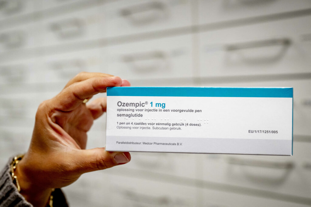 Sute de cazuri de pancreatită și 10 decese cauzate de medicamentele injectabile pentru slăbit