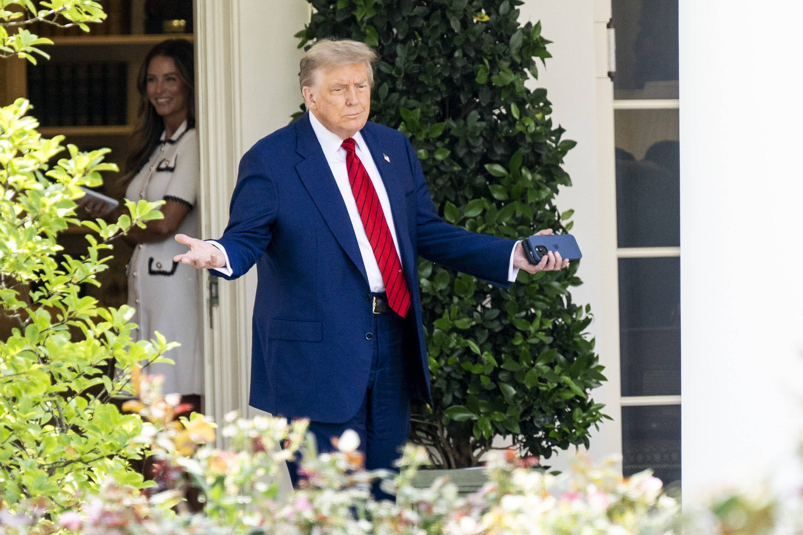 Trump ar putea să lipsească