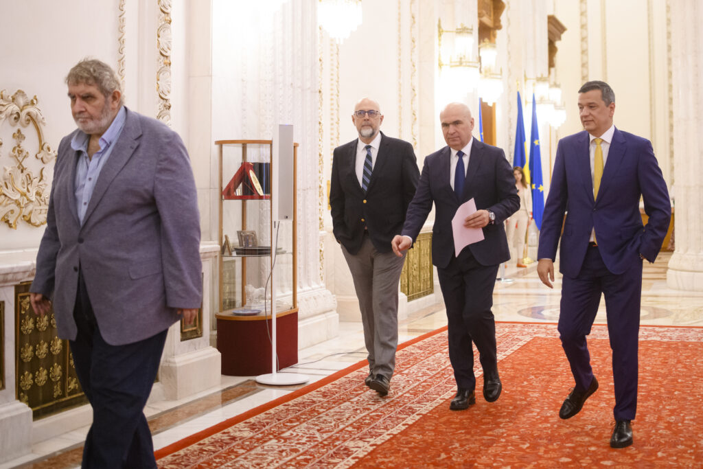 Surse: Coaliția amână angajarea răspunderii pe reforma administrației. Divergențe între premier și PSD-UDMR