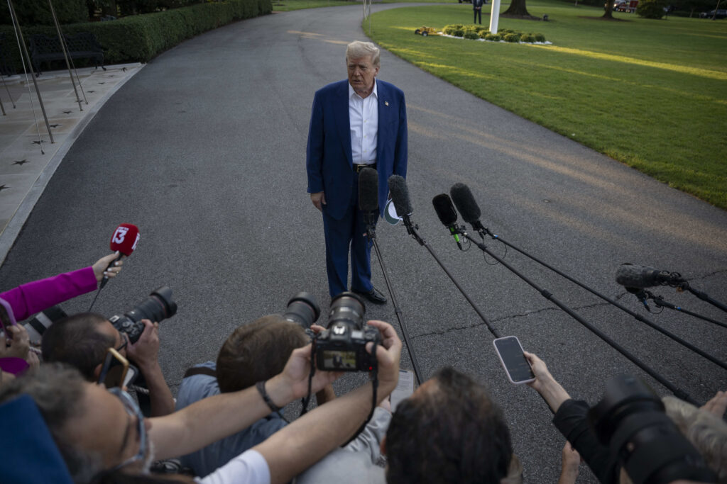 Putin l-a contactat pe Trump pentru a discuta despre conflictul dintre Iran și Israel