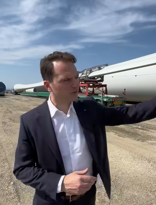 Ministrul Energiei, în vizită pe șantierul parcului eolian VIFOR din Buzău: „Un proiect impresionant, exact genul de investiție care poate reduce facturile românilor”