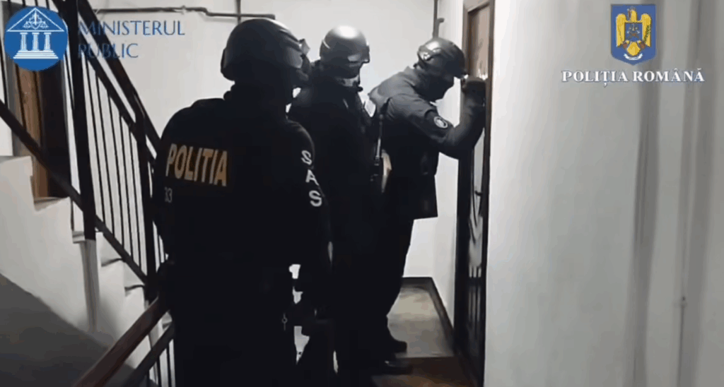 Operațiune amplă: Zeci de percheziții într-un dosar de trafic de persoane, proxenetism și spălarea banilor