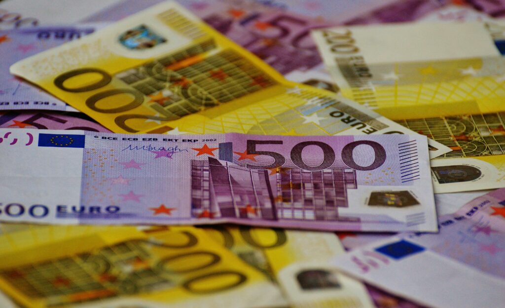 Încă un pas privind aderarea Bulgariei la zona euro: S-a stabilit cursul de schimb al levei