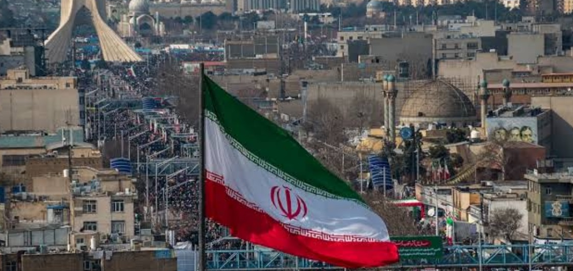 Iranul se declară pregătit să se apere prin „toate mijloacele necesare”