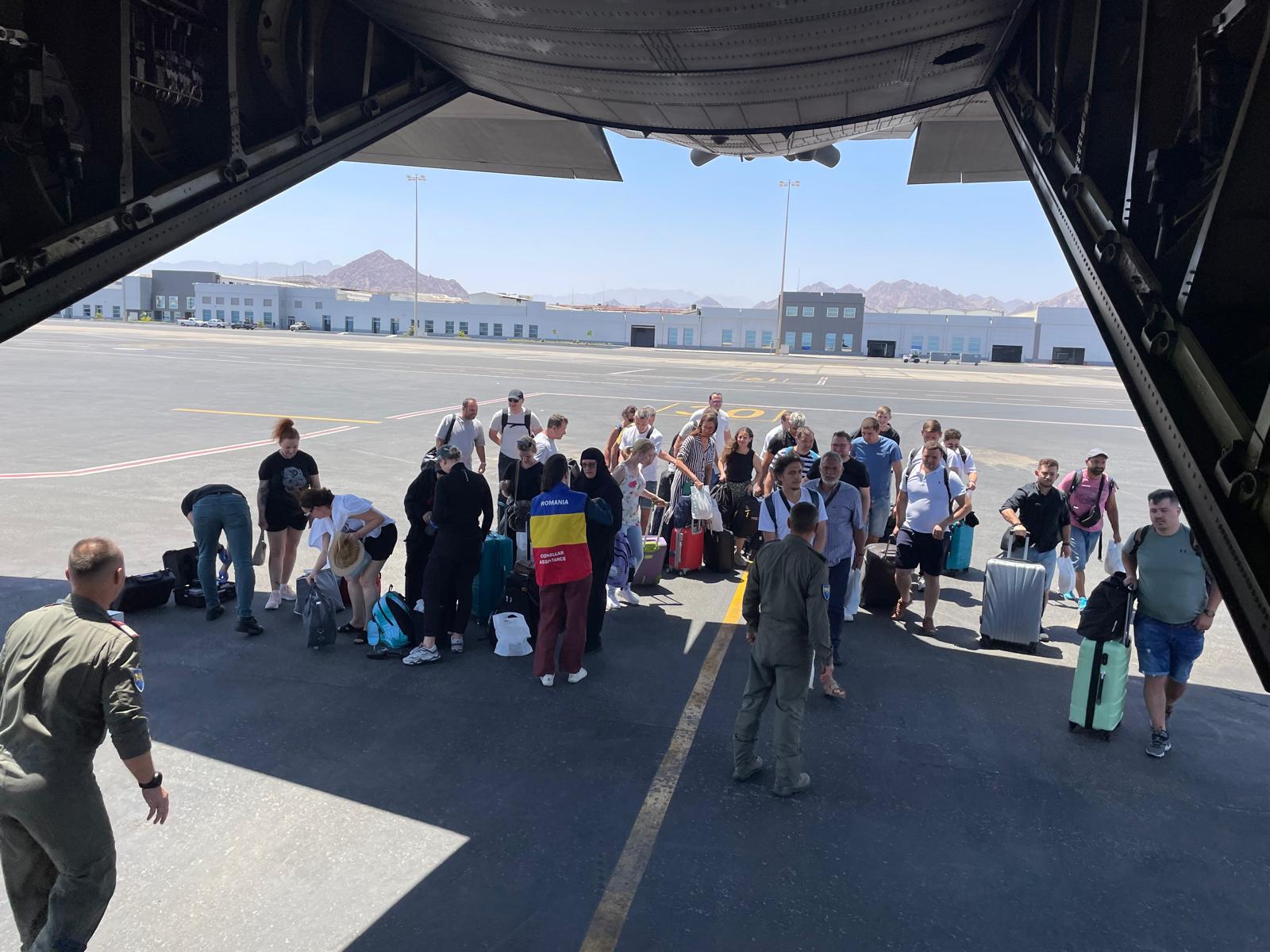 Încă 37 de cetățeni români repatriați din zona de conflict din Israel-Iran cu sprijinul Guvernului Încă 37 de cetățeni români repatriați din zona de conflict din Israel-Iran cu sprijinul Guvernului