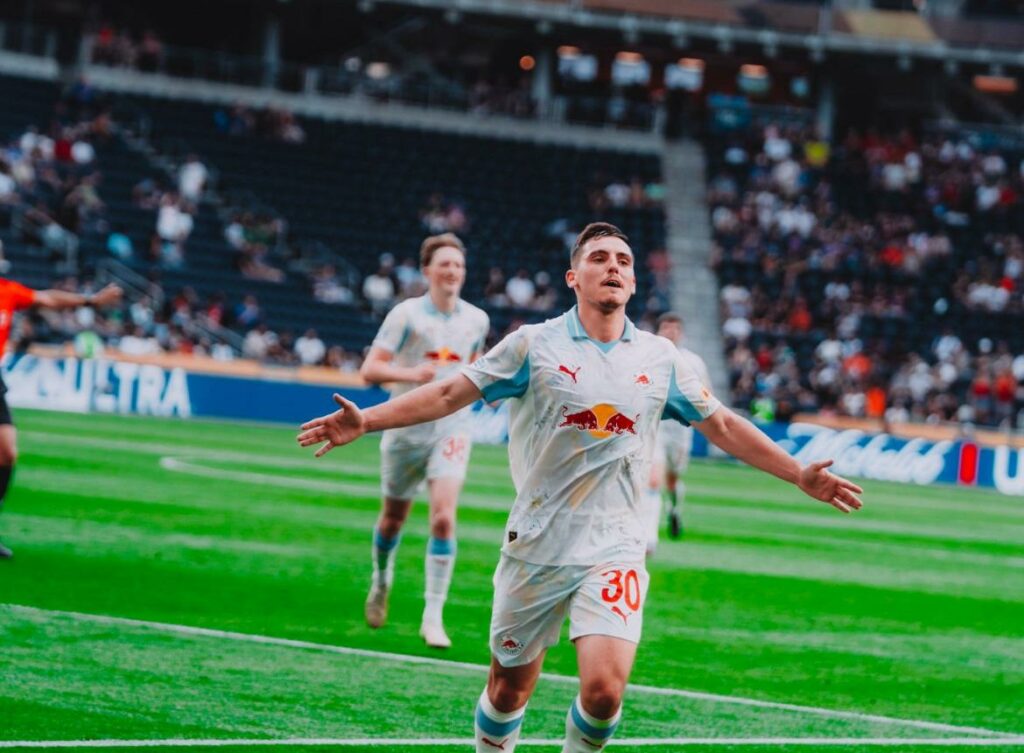 Campionatul Mondial al Cluburilor: Salzburg câștigă cu Pachuca, după un meci întrerupt de fulgere