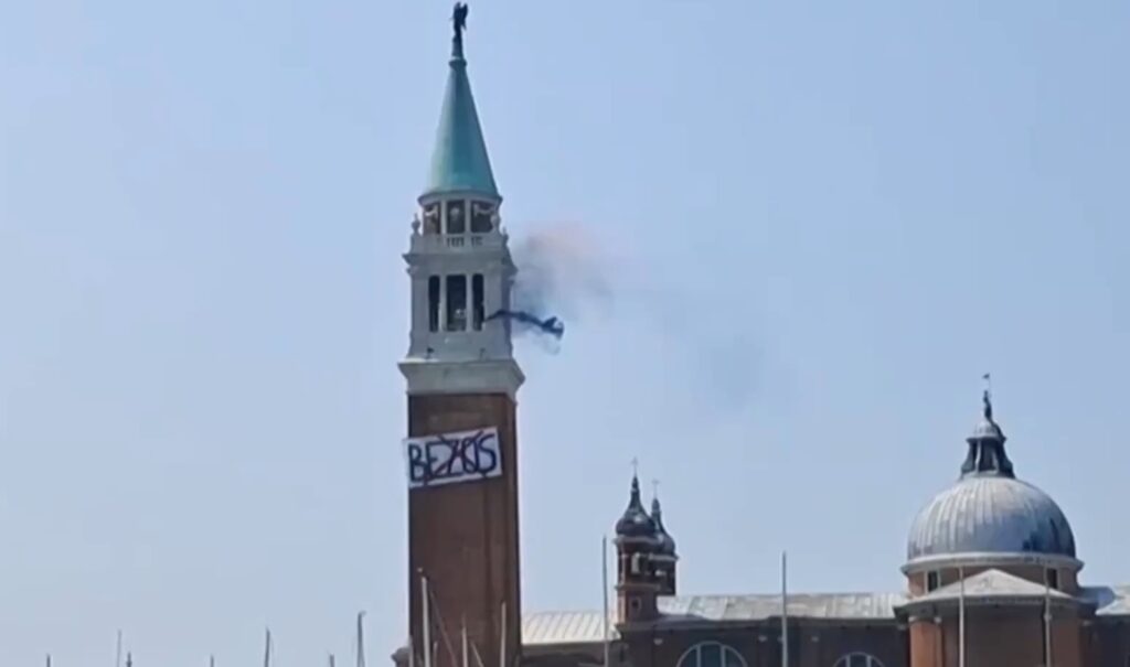 Culmea sfidării: Localnicii venețieni protestează, în timp ce 90 de jet-uri private aduc invitați la nunta lui Bezos cu Sanchez, care va dura trei zile
