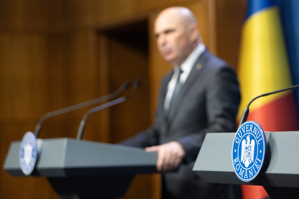 Primării la comun și cheltuieli tăiate: Bolojan vrea eficiență în administrația locală