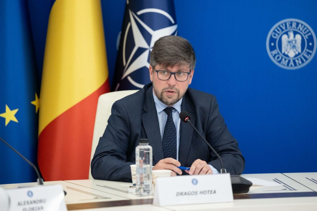Ilie Bolojan va fi consiliat în domeniul politicii externe de Dragoș Hotea, diplomat de carieră