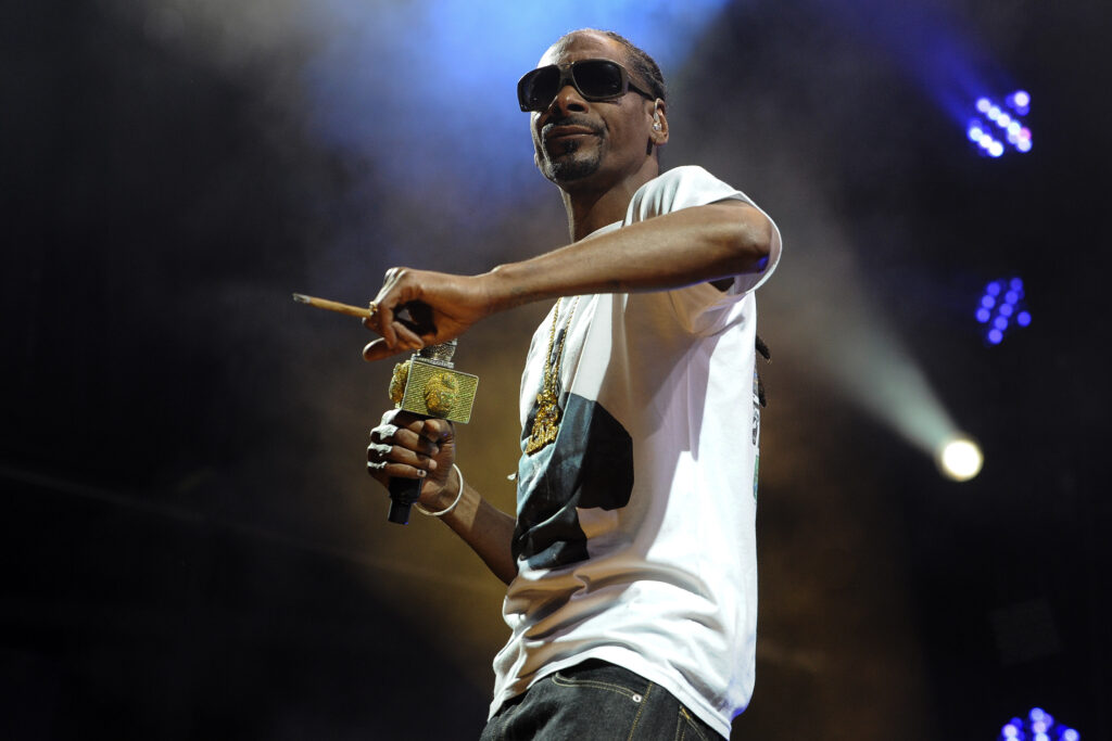 Snoop Dogg investește la clubul britanic de fotbal Swansea City, alături de Luka Modric
