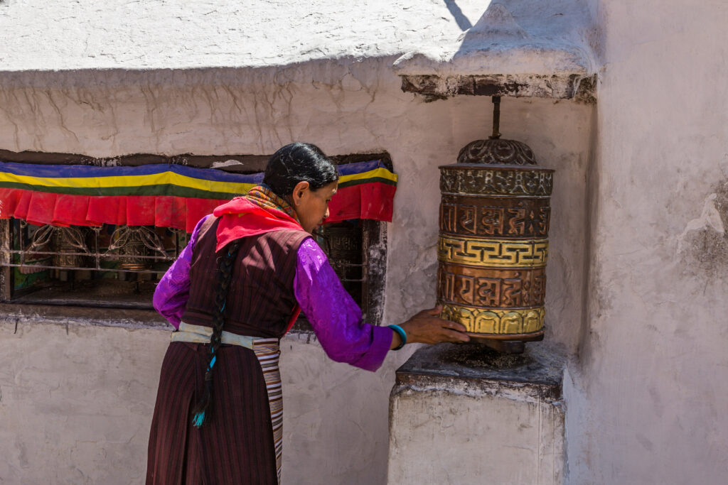 Ajutor financiar pentru tibetani reluat de SUA după ce Administrația Trump îl suspendase