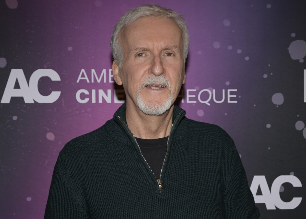 Universul Avatar se extinde. Regizorul James Cameron vrea o serie animată cu povești noi