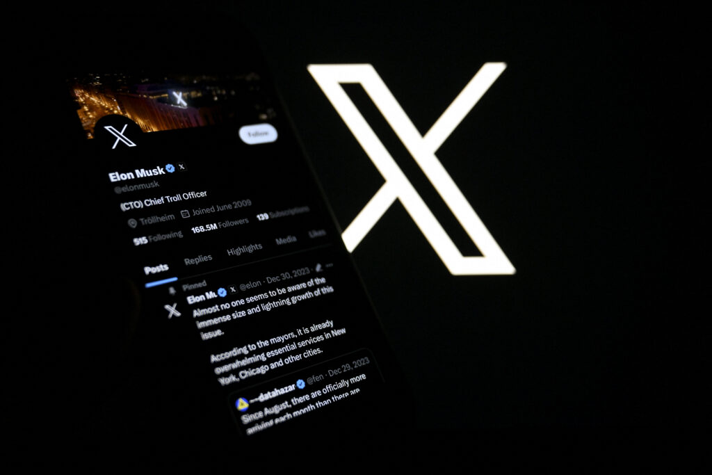 Platforma X, acuzată că nu elimină conținutul ilegal de dezinformare rusească, în ciuda plângerilor repetate