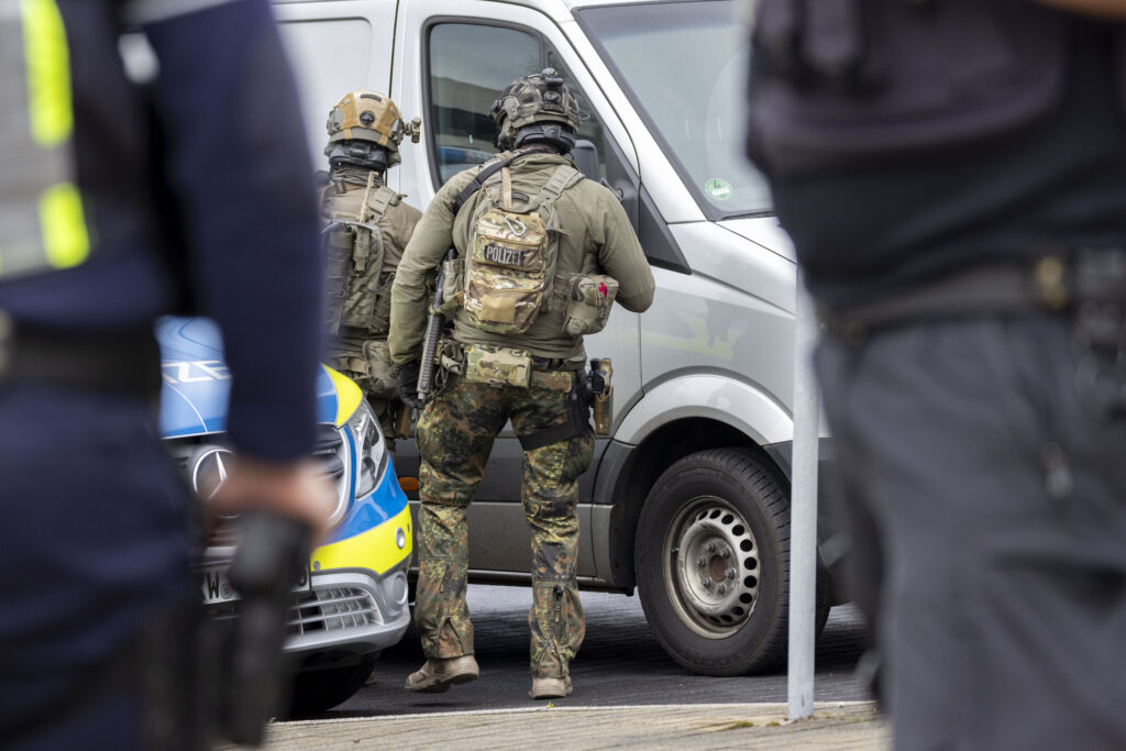 Atac terorist, dejucat de polițiștii din Germania. Un bosniac a fost arestat