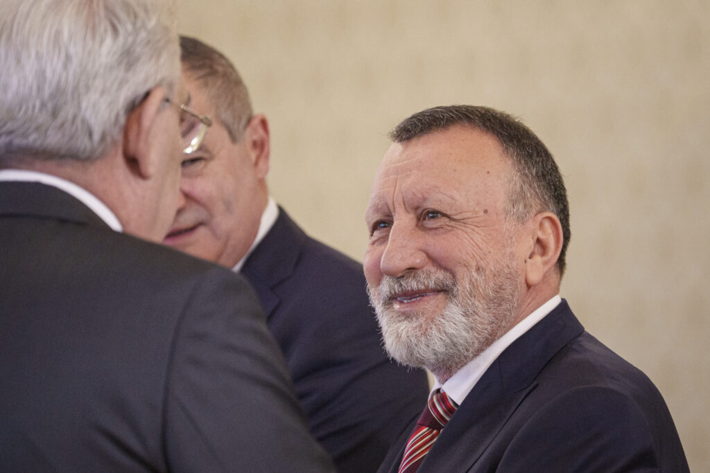 Paul Stănescu critică din nou măsurile de austeritate impus de guvern: „Tăierea investițiilor locale înseamnă blocarea modernizării României”