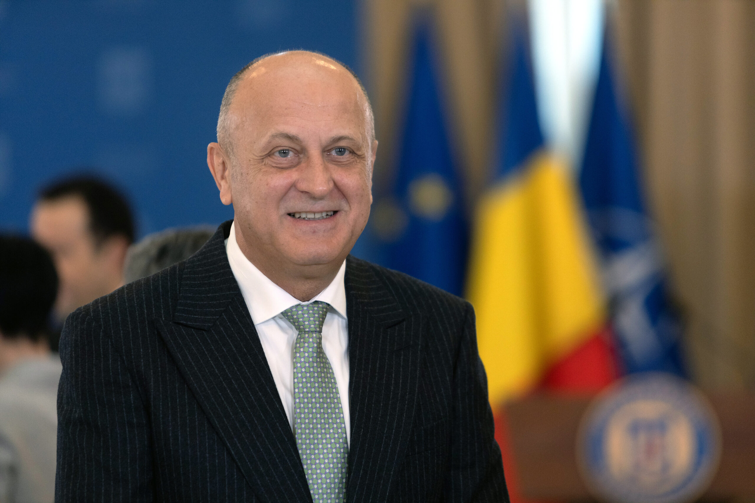 Cuvântul de ordine trebuie să fie eficientizarea activităţii sectorului public, nu taxarea suplimentară a contribuabililor şi a sectorului privat Cuvântul de ordine trebuie să fie eficientizarea activităţii sectorului public, nu taxarea suplimentară a contribuabililor şi a sectorului privat