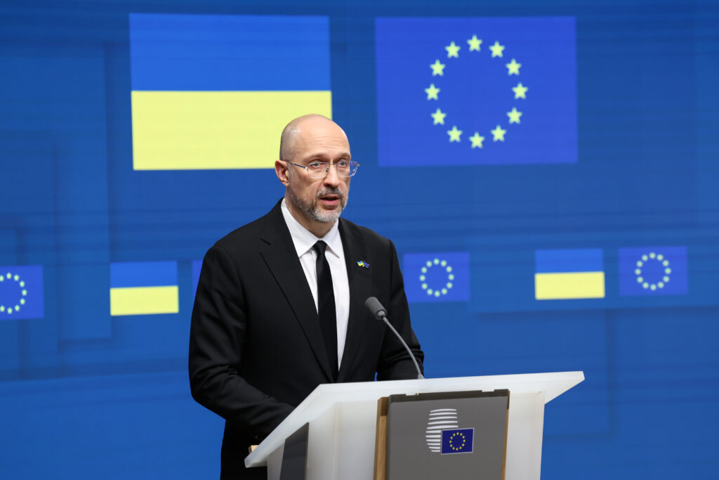 Premierul Ucrainei și-a dat demisia. Șmîhal ar urma să preia Ministerul Apărării