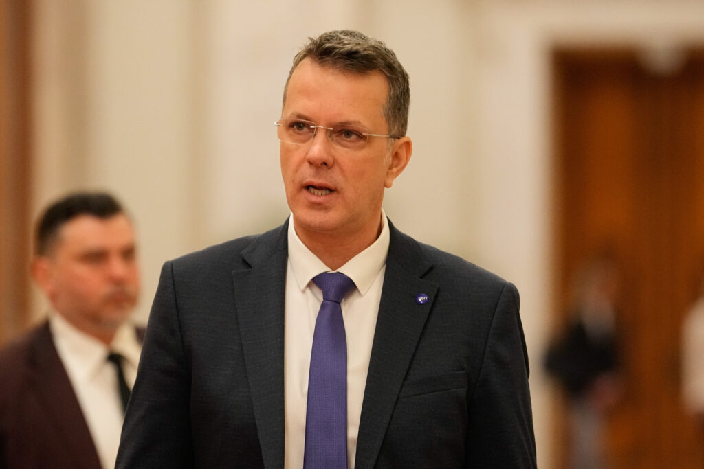 Moșteanu: Politicienii au creat inechități la pensiile militare, caut o cale de mijloc