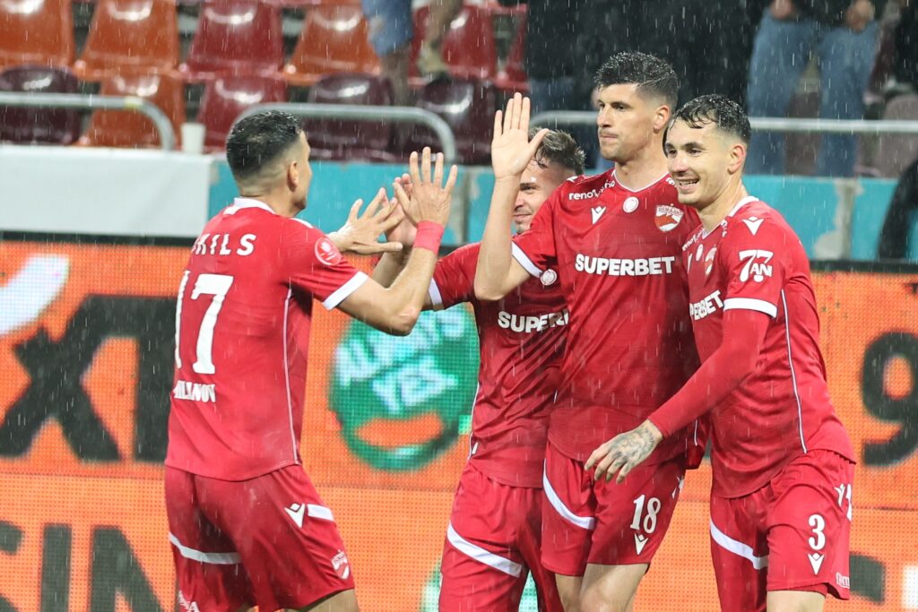 Superliga: Unirea-Dinamo, vineri, în deschiderea etapei a 12-a