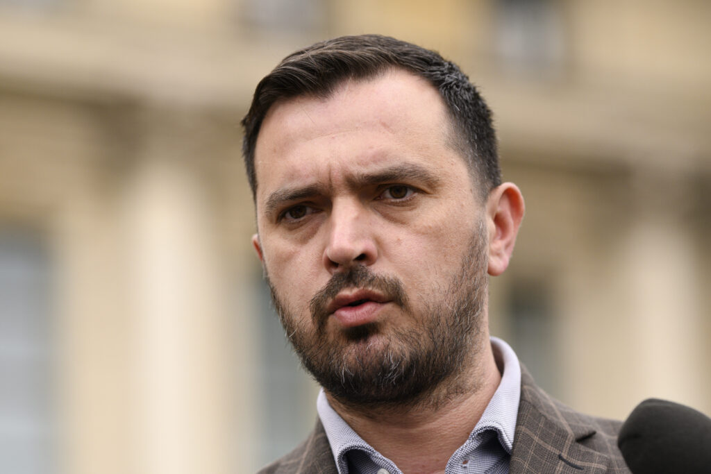 Mihai Enache (AUR): Vom face tot posibilul să depunem o moțiune de cenzură împotriva guvernului Bolojan