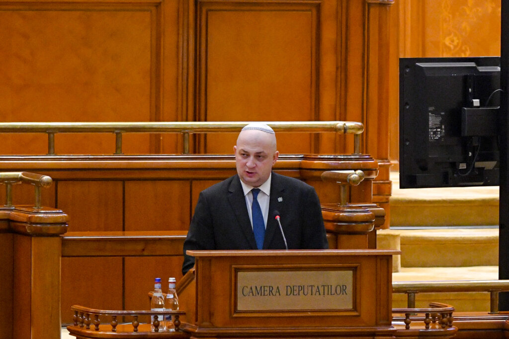 Silviu Vexler returnează Ordinul Național pentru Merit în semn de protest față de sesizarea lui Nicușor Dan la CCR privind legea anti-extremism