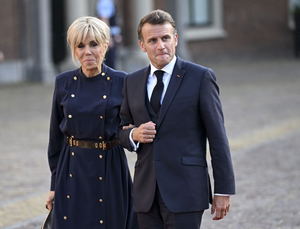 Emmanuel Macron o dă în judecată pe Candace Owens pentru că a susținut că soția sa, Brigitte, ar fi de fapt bărbat