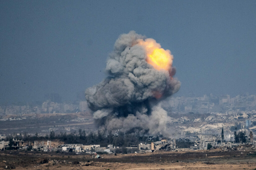 Gaza: Soldații israelieni au pătruns în complexul OMS și au reținut personal