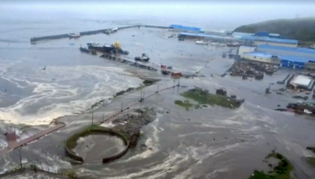 Japonia ridică avertismentul de tsunami după cutremurul din Rusia. Locul care a fost cel mai afectat de cutremur