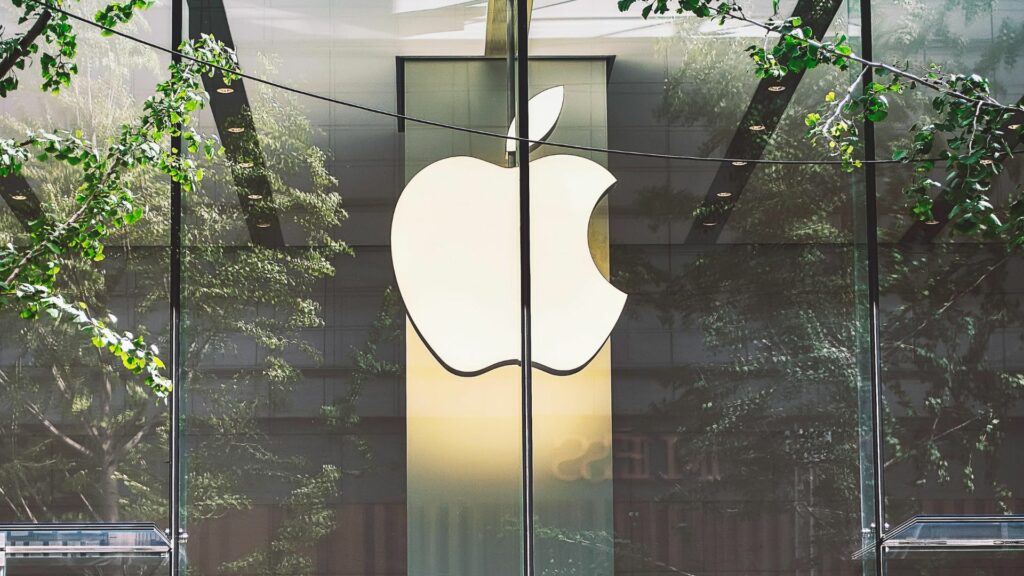 Cursa AI a început, dar Apple încă își calculează traseul