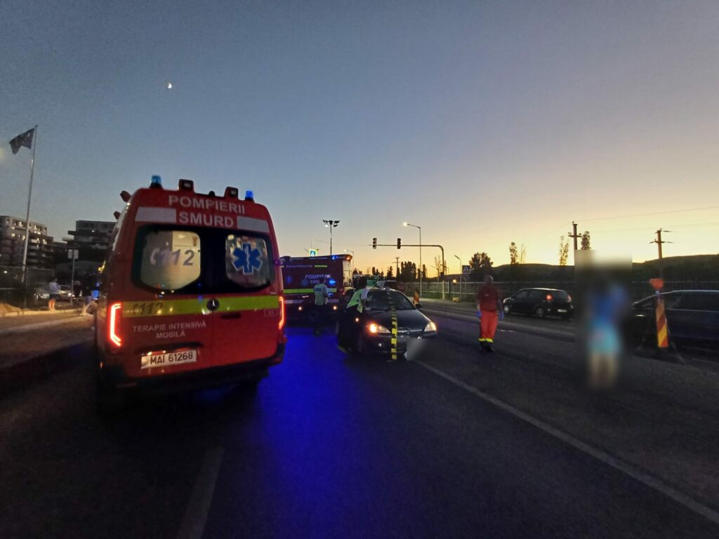 Fetiță de 12 ani, în stare critică după ce a fost lovită de o mașină lângă Cluj Napoca