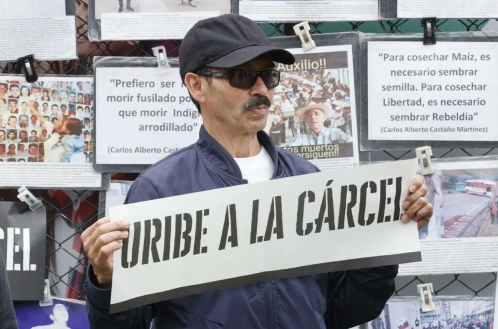 Fără precedent în Columbia: Fostul președinte Álvaro Uribe, condamnat pentru abuz de procedură și mită